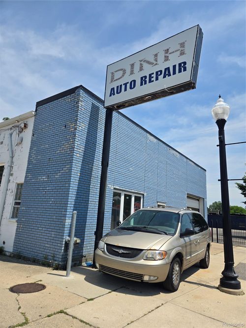 1018 W 9 Mile Road, Ferndale, MI, 48220 | Card Image