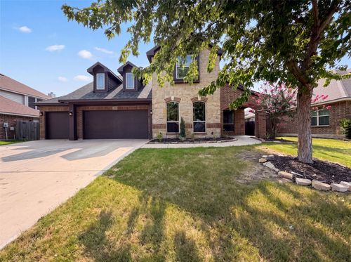 830 Graham Dr, Burleson, TX, 76028-9415 | Card Image