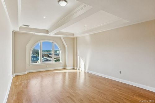 unit-405-225 Stanley Ave, Mamaroneck, NY, 10543-2576 | Card Image