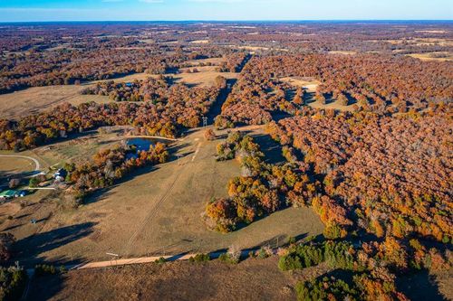  E Sandy Creek Road, Coleman, OK, 73432 | Card Image