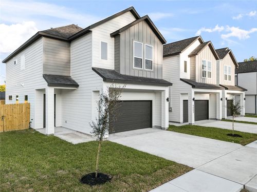 9003 Comal St, Houston, TX, 77051-2319 | Card Image