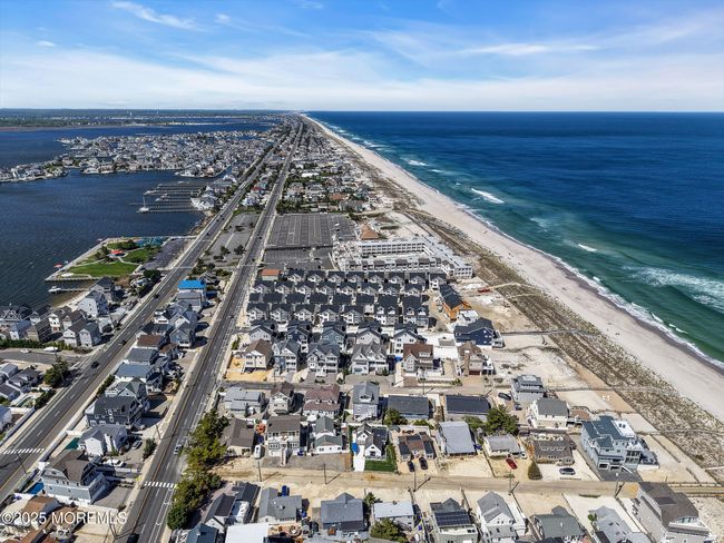 6 Shell Rd, Condo with 2 bedrooms, 3 bathrooms and 2 parking in Mantoloking NJ | Image 51