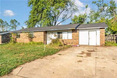 1004 30th Street, House other with 3 bedrooms, 1 bathrooms and null parking in Rogers AR | Image 2