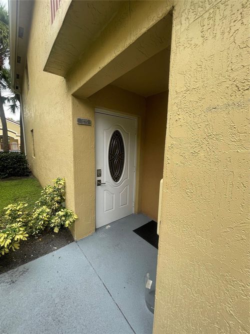 apt-101-7930 Nw 7th St, Pembroke Pines, FL, 33024-5180 | Card Image