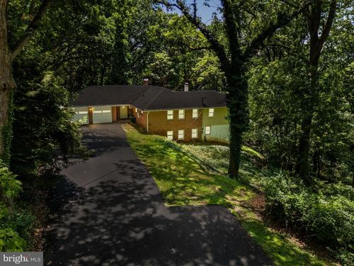 454 Kirk Ln, MEDIA, PA, 19063-2220 | Card Image