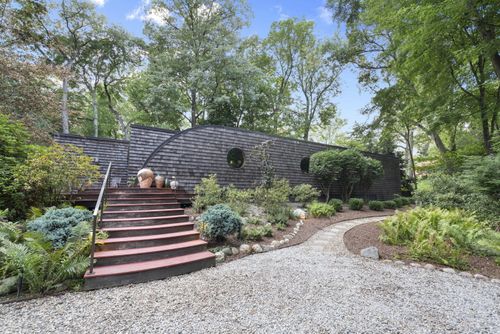 3820 Hiawatha Dr, Michiana Shores, IN, 46360-1118 | Card Image