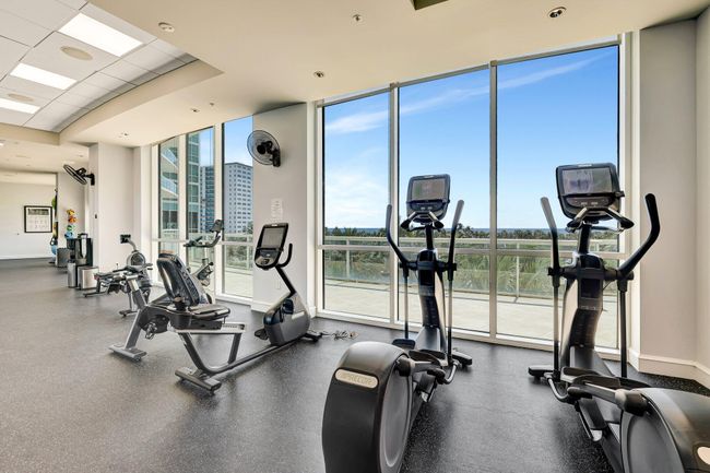APT-908 - 1 N Ocean Blvd, Condo with 3 bedrooms, 2 bathrooms and null parking in Pompano Beach FL | Image 83