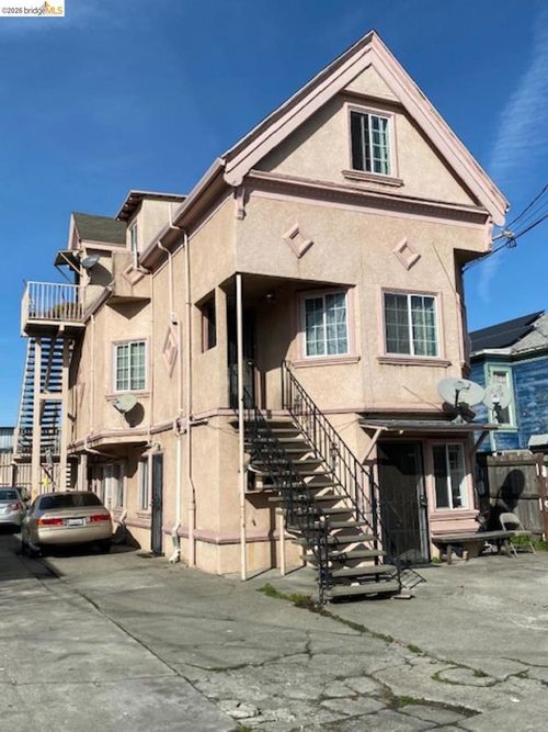 827 34th Ave, Oakland, CA, 94601-3453 | Card Image