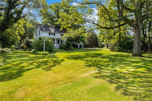 48 Washington Rd, Barrington, RI, 02806-1131 | Card Image