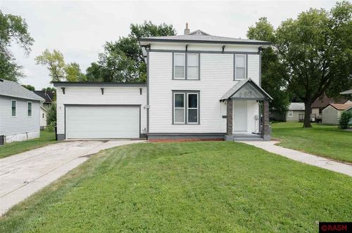 613 S Galbraith St, Blue Earth, MN, 56013-2174 | Card Image