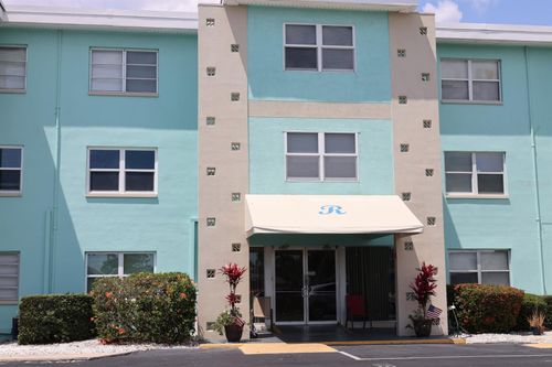 apt-301-11447 Park Blvd, SEMINOLE, FL, 33772-4625 | Card Image