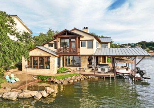 102 Bunny Run Ln, Horseshoe Bay, TX, 78657-5797 | Card Image