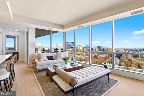 1204-2001 15th St N, ARLINGTON, VA, 22201-2697 | Card Image