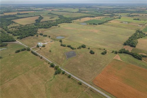 674 V Highway, Lamar, MO, 64759 | Card Image