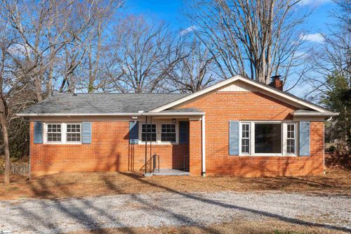1 Alpine Dr, Taylors, SC, 29687-4900 | Card Image