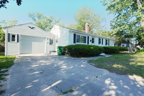 102 Mccarthy Ave, Chicopee, MA, 01020-4208 | Card Image
