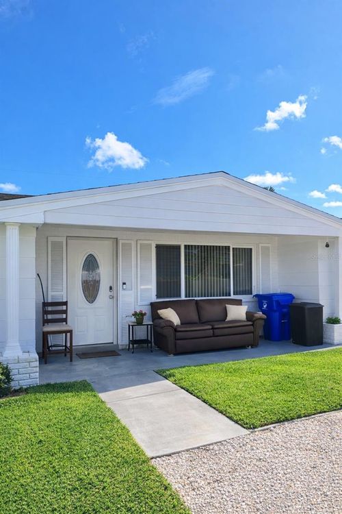 1550 Roundtree Rd, Holiday, FL, 34690-6138 | Card Image