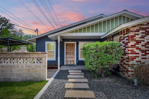 a-5707 Tracy Lynn Ln, Austin, TX, 78721-3616 | Card Image