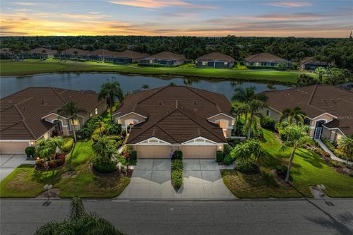 9532 Forest Hills Cir, Sarasota, FL, 34238-5811 | Card Image