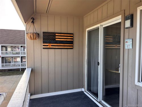 224-131 S Emerson Ave, Montauk, NY, 11954-5197 | Card Image