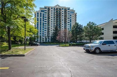 1111 - 75 Ellen St, Condo with 2 bedrooms, 2 bathrooms and 1 parking in Barrie ON | Image 1