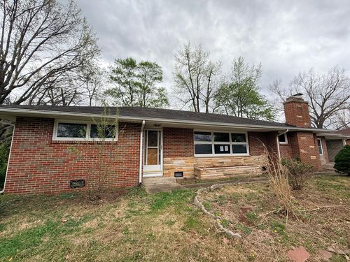 192 Circle Dr, Herrin, IL, 62948-4302 | Card Image