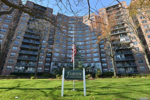 a-1002-61-20 Grand Central Pkwy, Forest Hills, NY, 11375-1263 | Card Image