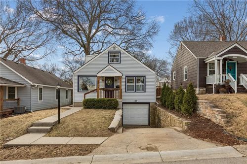 2003 W 47th Ter, Westwood, KS, 66205-1810 | Card Image