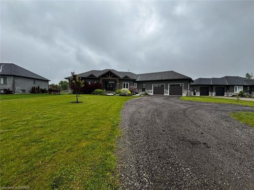 236 Burford-Delhi Townline Rd, Scotland, ON, N0E1R0 | Card Image