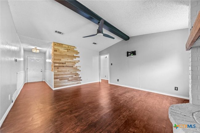 Entry from Living room | Image 4