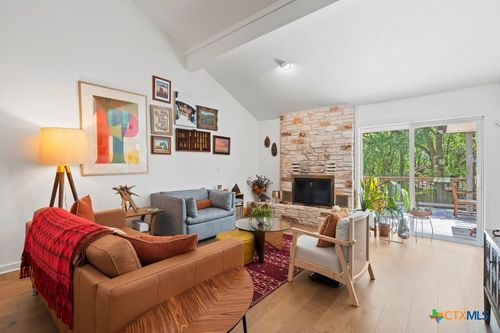 703 Stagecoach Trl, San Marcos, TX, 78666-5072 | Card Image