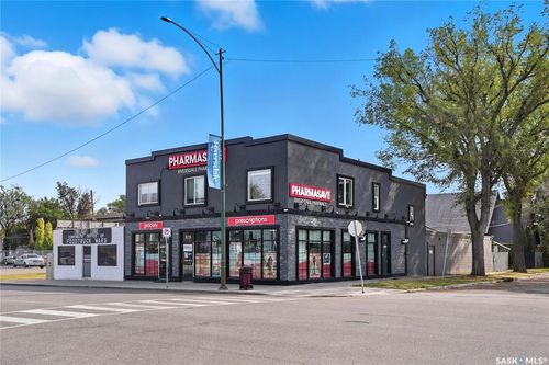 839 20th St W, Saskatoon, SK, S7M0Y2 | Card Image