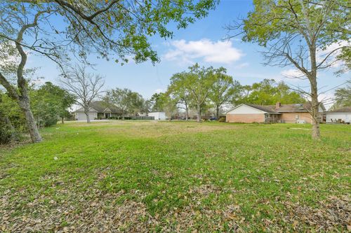 203 Shady Nook Ln, Friendswood, TX, 77546-3805 | Card Image