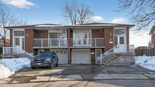 8 Roseville Drive, Brampton, ON, L6Y2G8 | Card Image