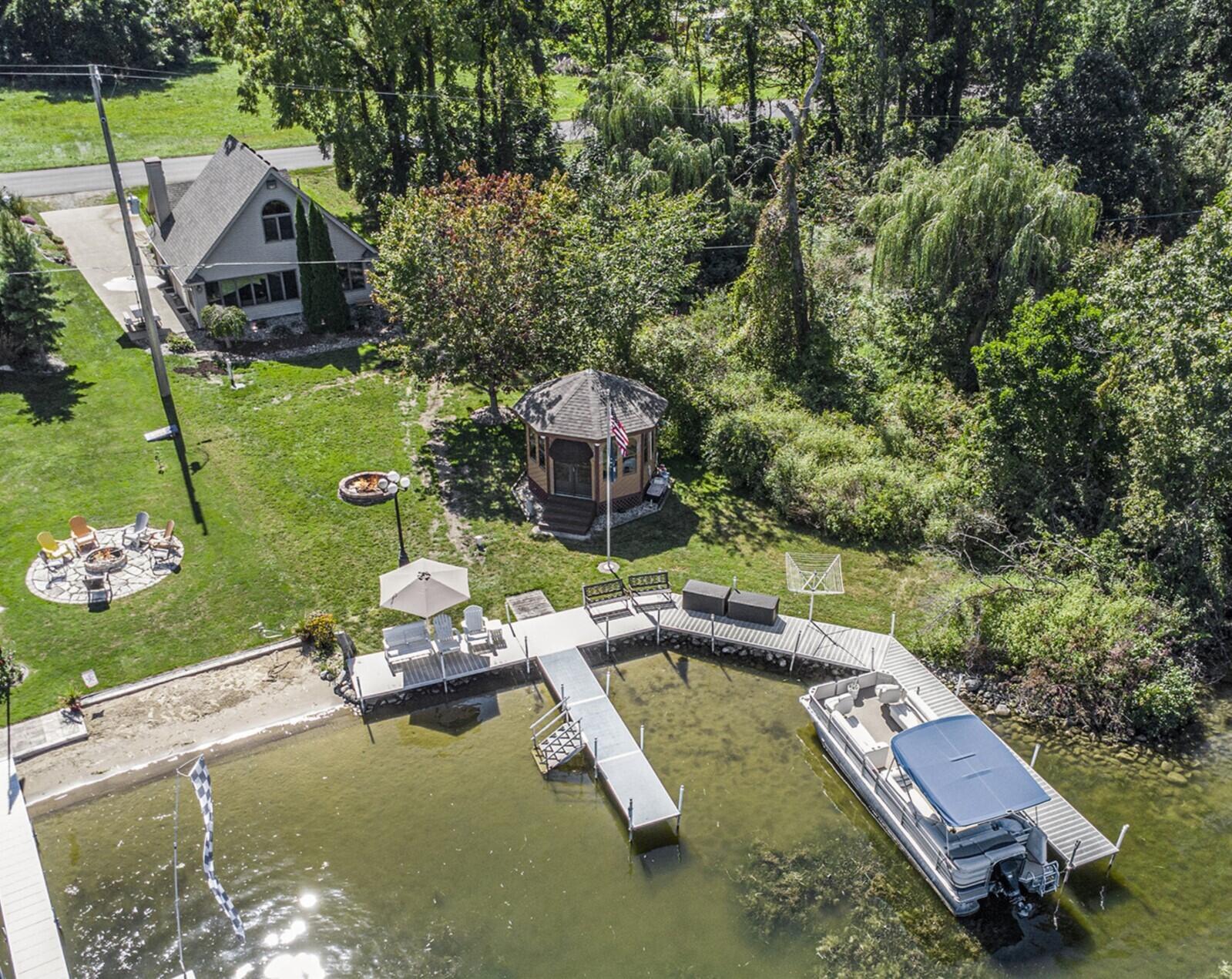 Fisher Rd, Quincy, MI 49082