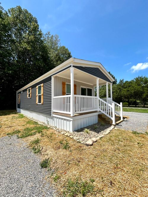 2-30 Lakeland Dr, Russell Springs, KY, 42642-9114 | Card Image