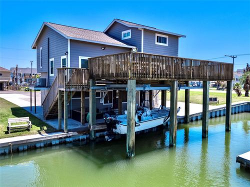 303 Tahiti Rd, Galveston, TX, 77554-9186 | Card Image