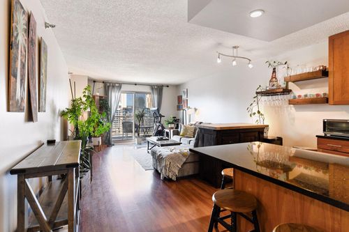 1318-401 S 1st St, Minneapolis, MN, 55401-2569 | Card Image