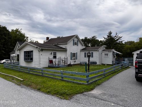 111 Railroad Ave, Hoosick Falls, NY, 12090-1813 | Card Image
