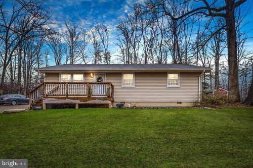 7013 Trails End Rd, MANASSAS, VA, 20112-3602 | Card Image