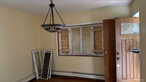 1493 Rosser Ave, Elmont, NY, 11003-3030 | Card Image