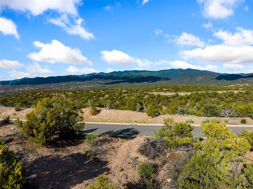 3296 Monte Sereno Drive, Santa Fe, NM, 87506 | Card Image