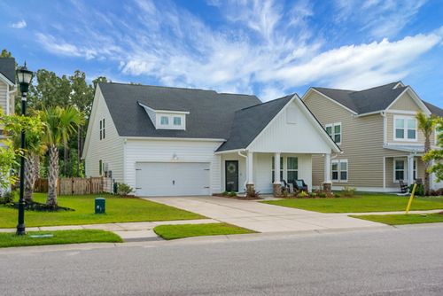 995 Arrowwood Way, Summerville, SC, 29485-9225 | Card Image
