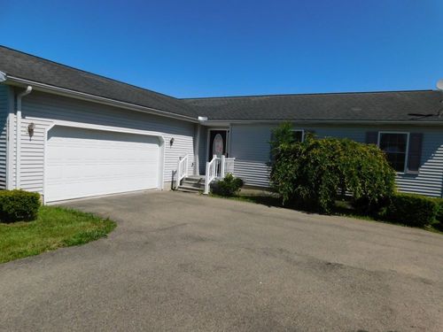 2718 Lake Rd, Clark, PA, 16113-1004 | Card Image