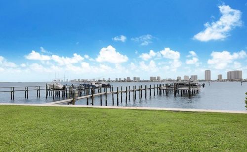 6-370 Wilma Cir, Riviera Beach, FL, 33404-4646 | Card Image