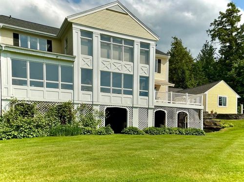 11 High Meadow Rd, Stowe, VT, 05672-4358 | Card Image