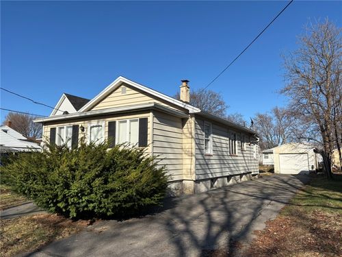 92 Abbott St, Rochester, NY, 14606-2702 | Card Image