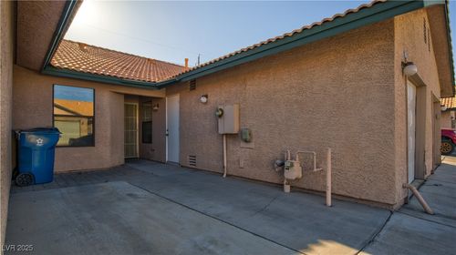 305 Crosswind Way, Las Vegas, NV, 89145-0143 | Card Image