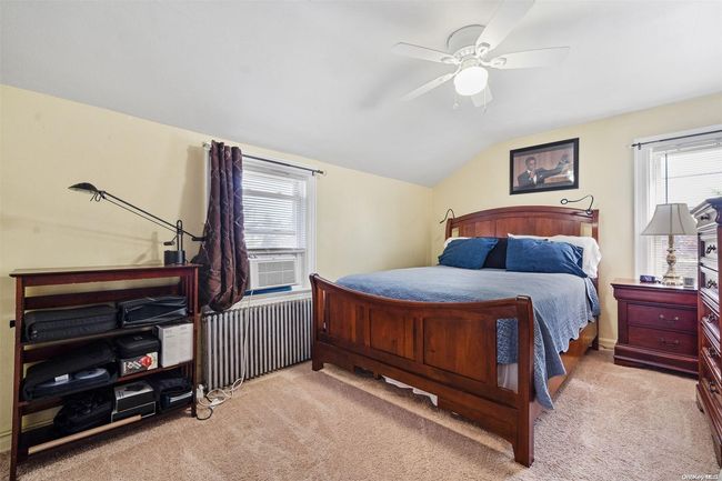 48 Davis St, House other with 3 bedrooms, 2 bathrooms and null parking in Freeport NY | Image 9
