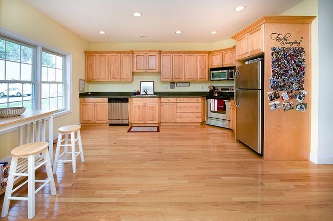 15 Lamplighter Village Rd, Condo with 2 bedrooms, 2 bathrooms and null parking in Windham NH | Image 8